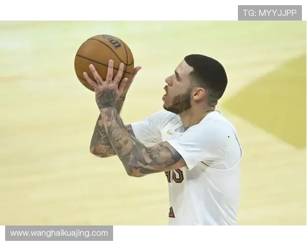 阿特金森赞大球勇于冒险助队友提升表现的独特风格